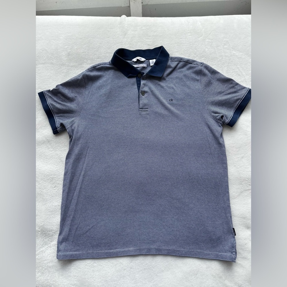 Calvin Klein Men White / Blue Short-Sleeve Button Top Polo Shirt  Size Medium